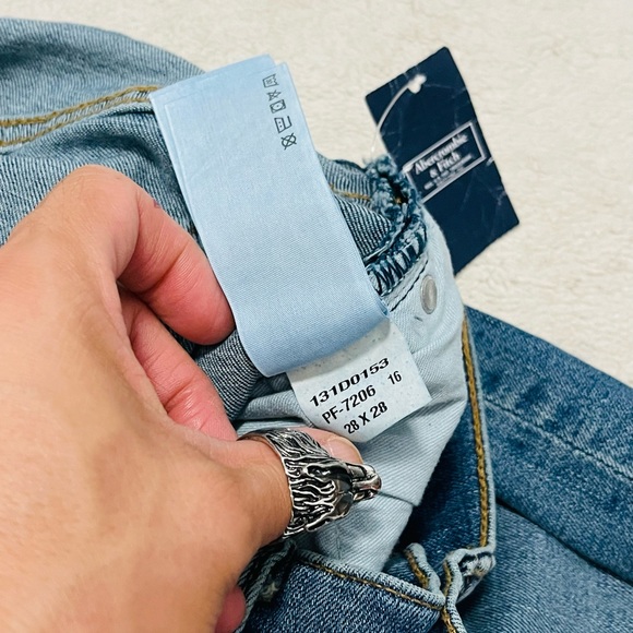 NWT Men’s Size 28 Abercrombie & Fitch Bootcut Stretch Jeans In Blue 28” X 28” - Picture 11 of 11